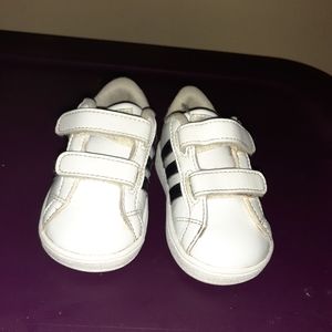 Toddler sneakers